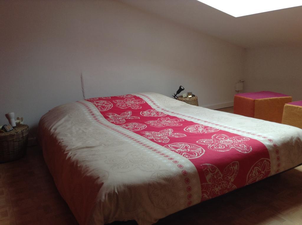 Appartement Chinchon à LʼIsle-sur-la-Sorgue Extérieur photo